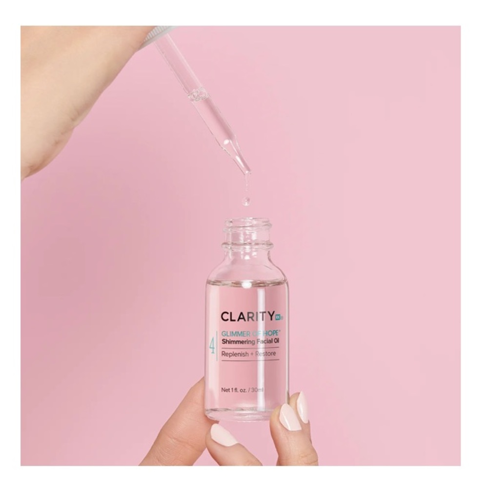 Clarity Rx glimmer of hope shimmering facial oil - Picture 2 of 6